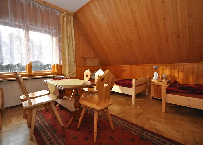 Проживание в семье Sfinks